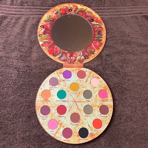 Glamlite Pizza Eyeshadow Palette - Picture 1 of 8